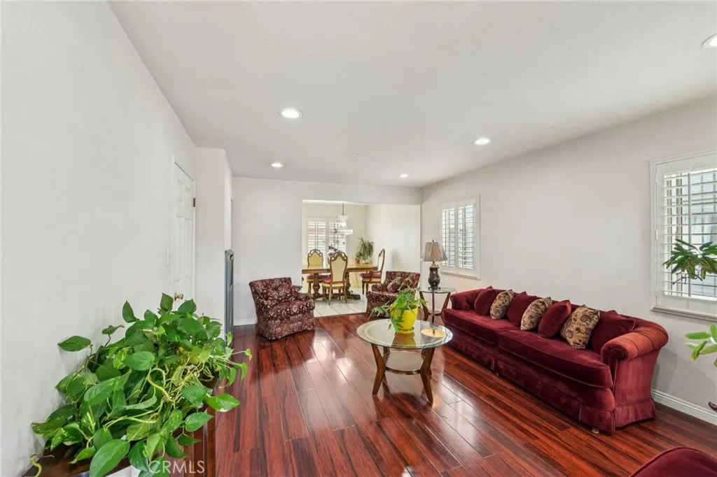 13426 Crocker Street, Los Angeles, California 90061 home-pic-9